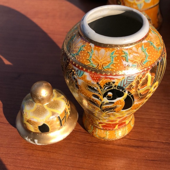 Porcelain Set-Five Piece Fine Hand-Painted China - Picture 6 of 10